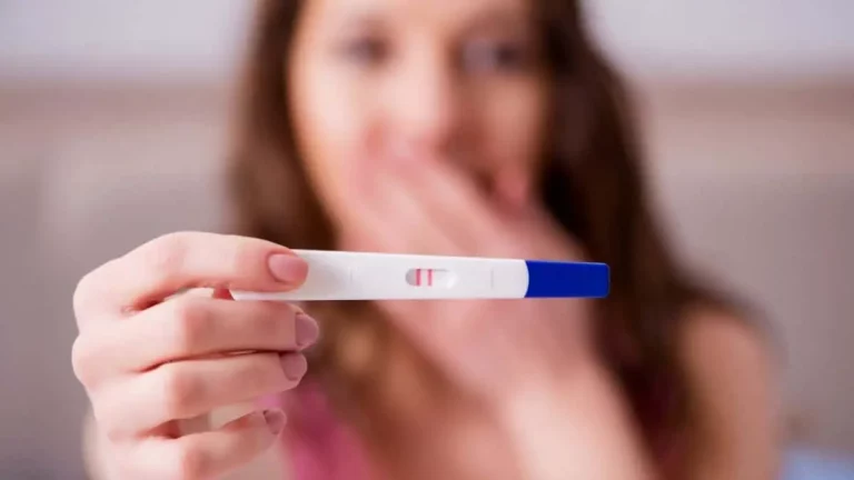 Pregnancy Test: Online Applications on Cell Phones